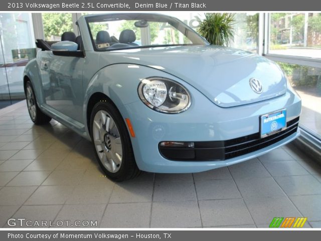 2013 Volkswagen Beetle 2.5L Convertible in Denim Blue