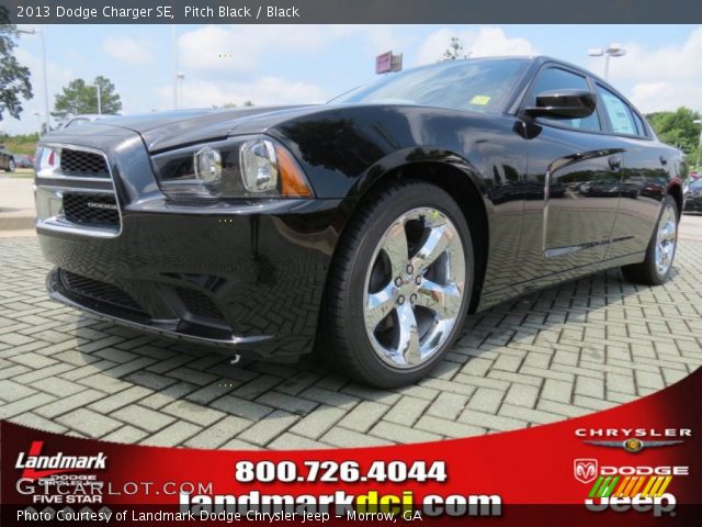 2013 Dodge Charger SE in Pitch Black