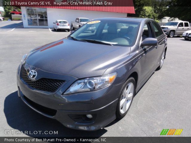 2010 Toyota Camry SE V6 in Magnetic Gray Metallic