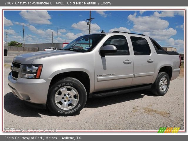 2007 Chevrolet Avalanche LT 4WD in Gold Mist Metallic