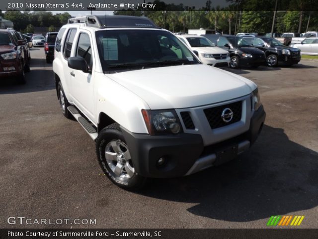 2010 Nissan Xterra S 4x4 in Avalanche White