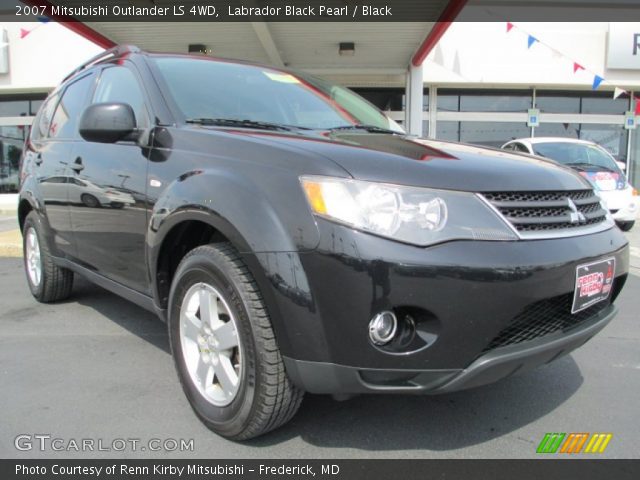 2007 Mitsubishi Outlander LS 4WD in Labrador Black Pearl