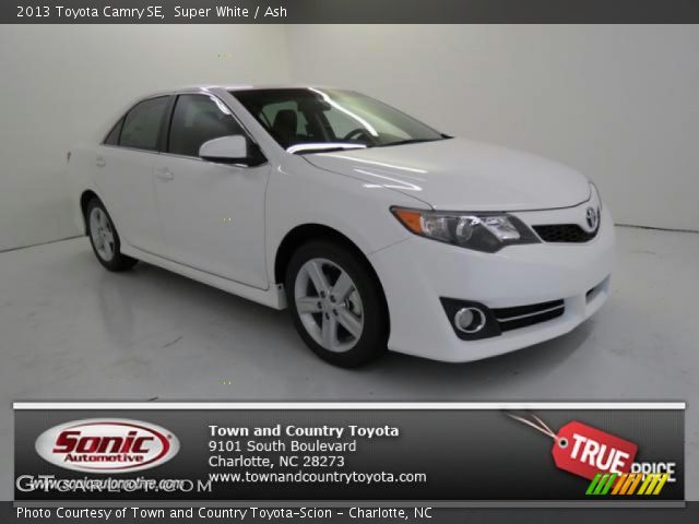 2013 Toyota Camry SE in Super White