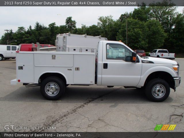 2013 Ford F250 Super Duty XL Regular Cab 4x4 Chassis in Oxford White