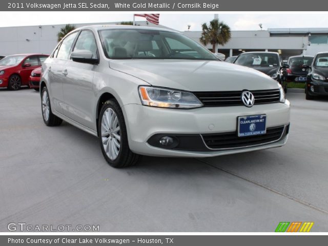 2011 Volkswagen Jetta SEL Sedan in White Gold Metallic