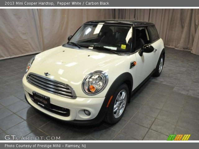 2013 Mini Cooper Hardtop in Pepper White