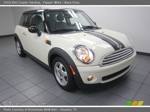2009 Mini Cooper Hardtop in Pepper White