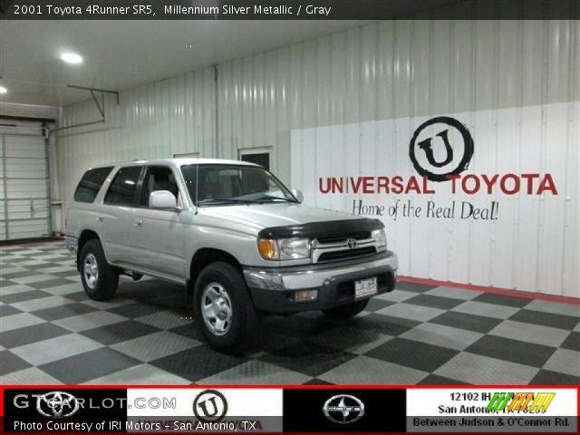 2001 Toyota 4Runner SR5 in Millennium Silver Metallic