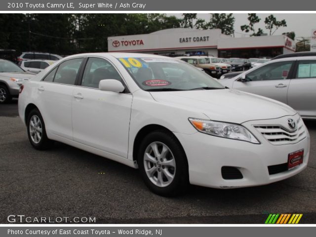 2010 Toyota Camry LE in Super White