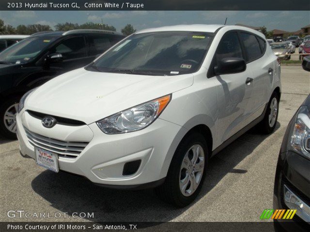 2013 Hyundai Tucson GL in Cotton White