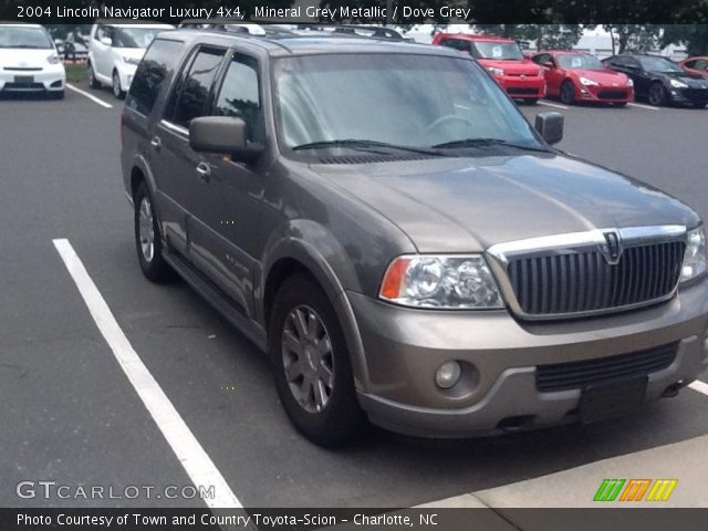 2004 Lincoln Navigator Luxury 4x4 in Mineral Grey Metallic