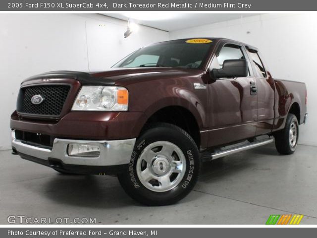2005 Ford F150 XL SuperCab 4x4 in Dark Toreador Red Metallic