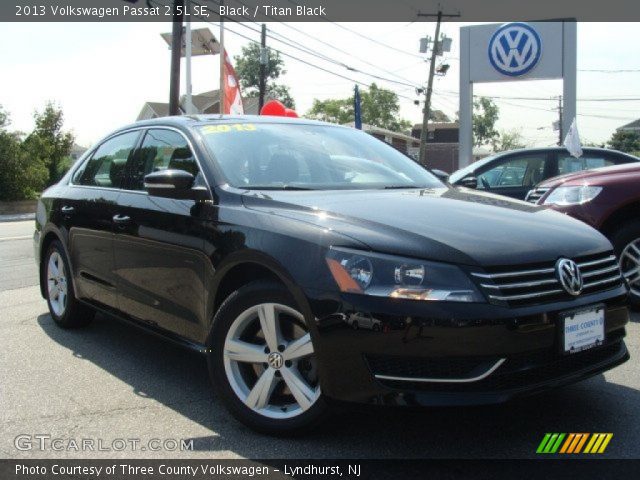 2013 Volkswagen Passat 2.5L SE in Black