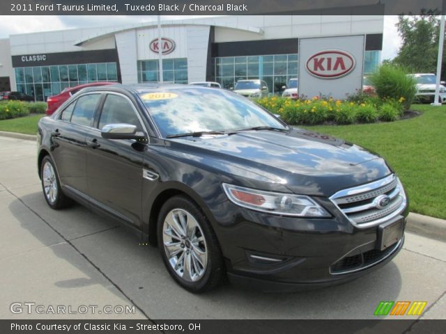 2011 Ford Taurus Limited in Tuxedo Black