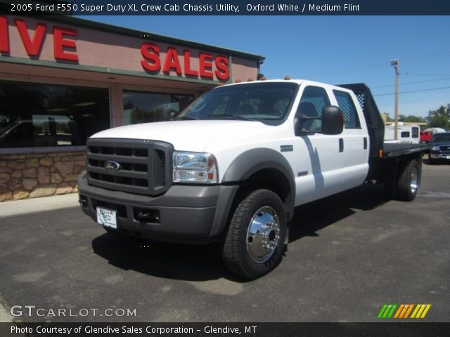 2005 Ford F550 Super Duty XL Crew Cab Chassis Utility in Oxford White