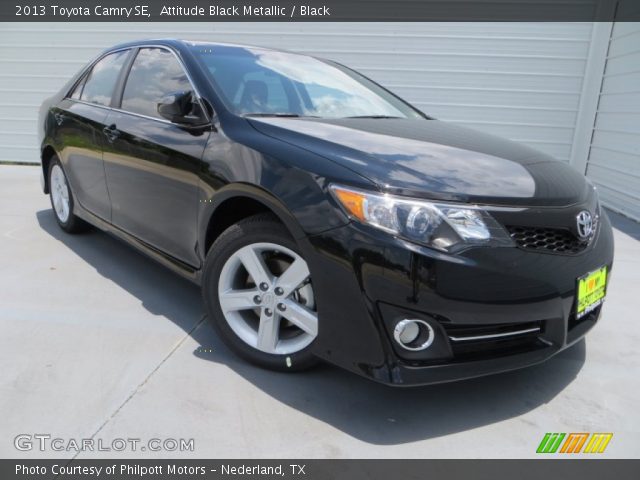 2013 Toyota Camry SE in Attitude Black Metallic