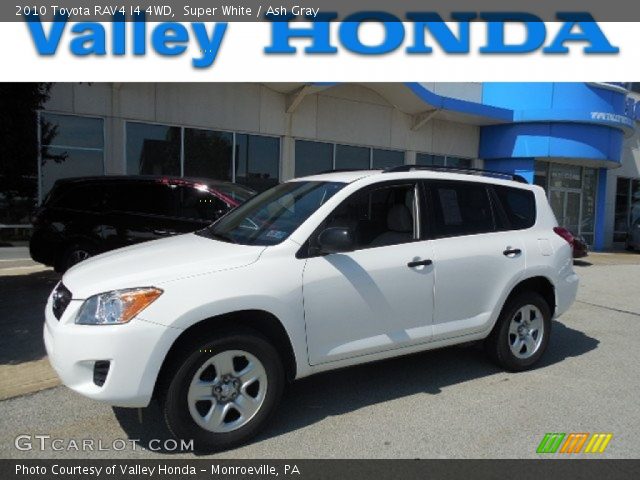 2010 Toyota RAV4 I4 4WD in Super White