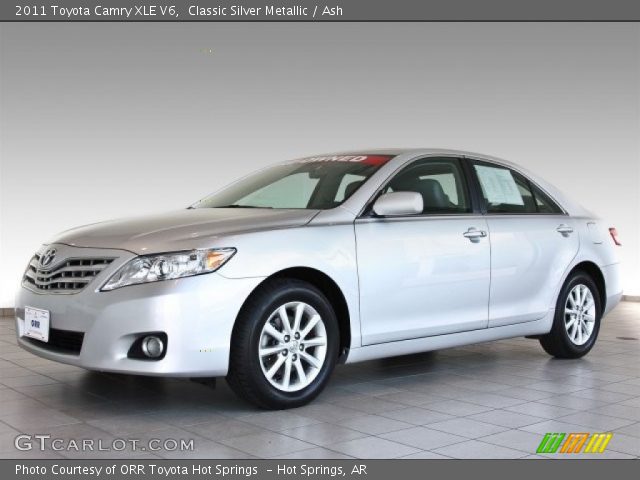 2011 Toyota Camry XLE V6 in Classic Silver Metallic