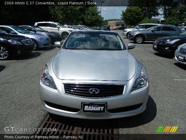 2009 Infiniti G 37 Convertible in Liquid Platinum