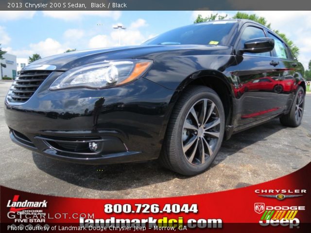 2013 Chrysler 200 S Sedan in Black