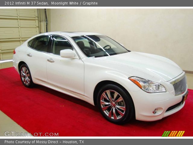 2012 Infiniti M 37 Sedan in Moonlight White