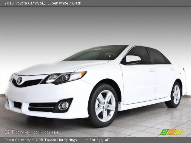2013 Toyota Camry SE in Super White