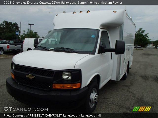 2013 Chevrolet Express Cutaway 3500 Utility Van in Summit White