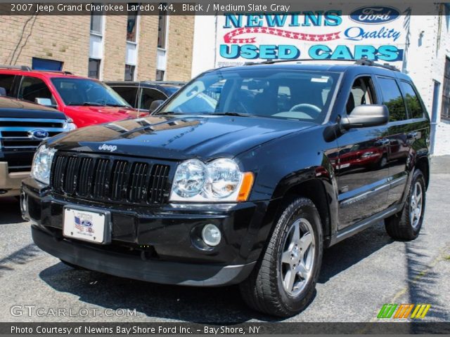 2007 Jeep Grand Cherokee Laredo 4x4 in Black