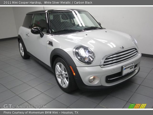 2011 Mini Cooper Hardtop in White Silver Metallic