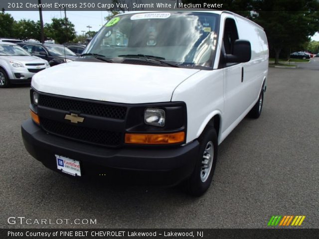 2012 Chevrolet Express 2500 Cargo Van in Summit White