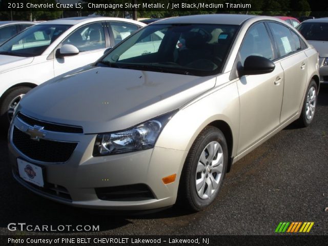 2013 Chevrolet Cruze LS in Champagne Silver Metallic