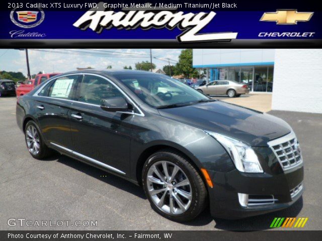 2013 Cadillac XTS Luxury FWD in Graphite Metallic