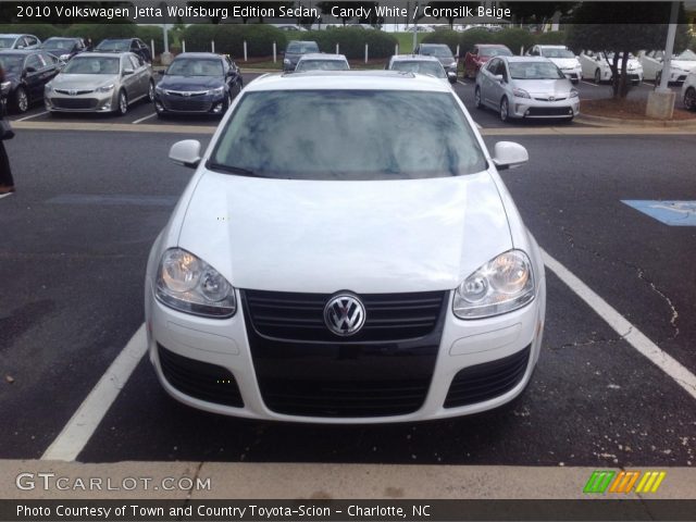 2010 Volkswagen Jetta Wolfsburg Edition Sedan in Candy White