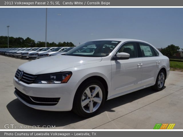2013 Volkswagen Passat 2.5L SE in Candy White