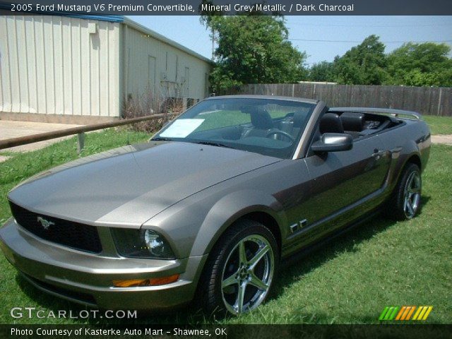 2005 Ford Mustang V6 Premium Convertible in Mineral Grey Metallic