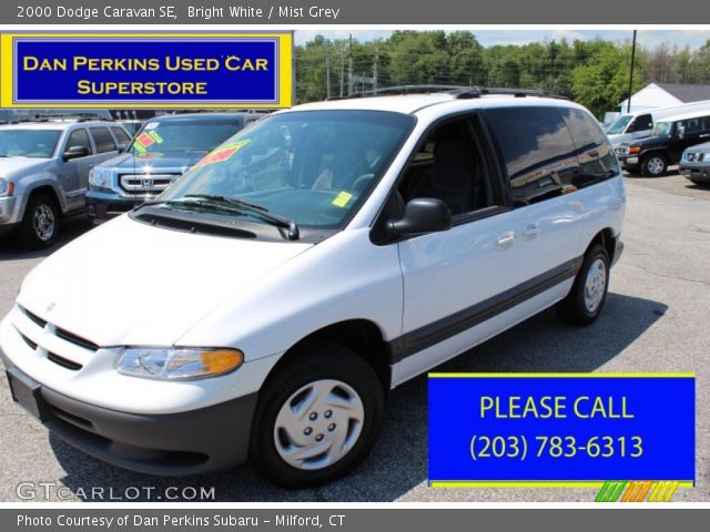 2000 Dodge Caravan SE in Bright White