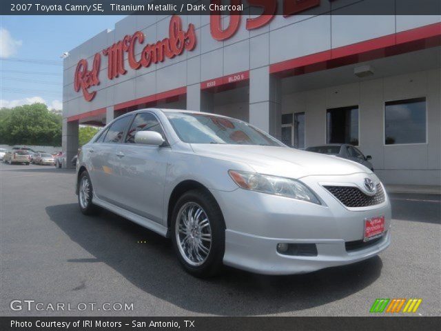 2007 Toyota Camry SE in Titanium Metallic