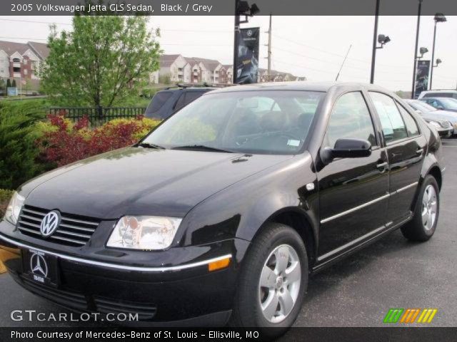 2005 Volkswagen Jetta GLS Sedan in Black