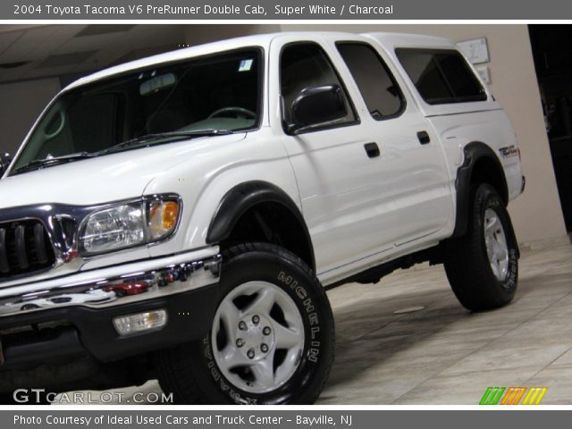 2004 Toyota Tacoma V6 PreRunner Double Cab in Super White