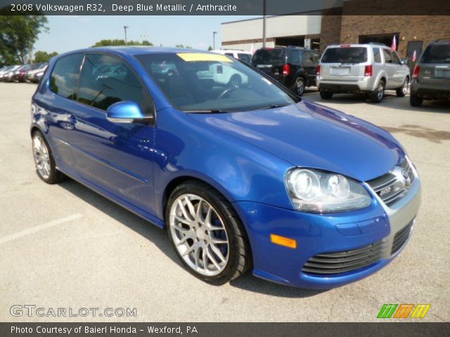 2008 Volkswagen R32  in Deep Blue Metallic