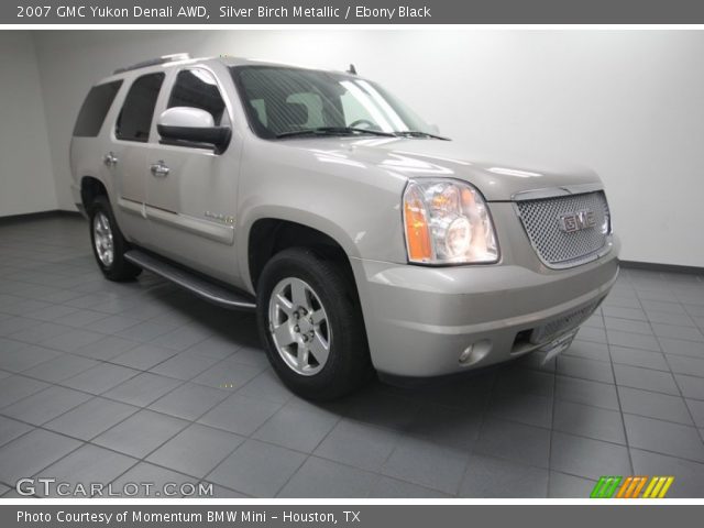 2007 GMC Yukon Denali AWD in Silver Birch Metallic