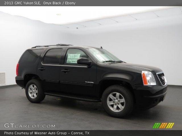 2013 GMC Yukon SLE in Onyx Black