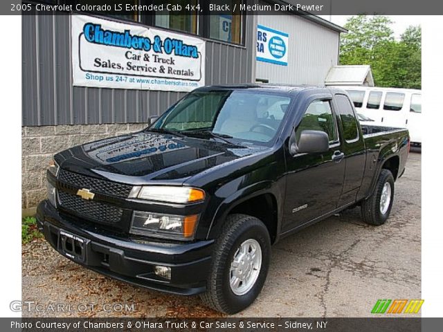 2005 Chevrolet Colorado LS Extended Cab 4x4 in Black