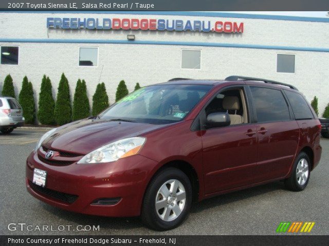 2007 Toyota Sienna LE in Salsa Red Pearl