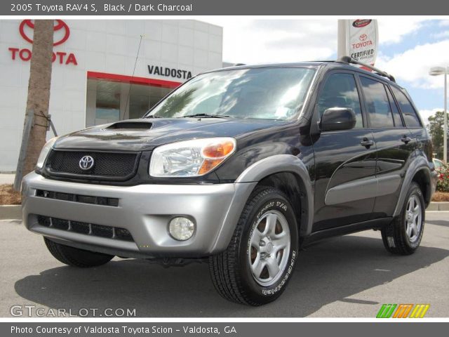 2005 Toyota RAV4 S in Black