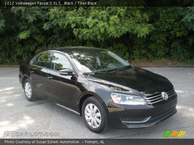 2012 Volkswagen Passat 2.5L S in Black