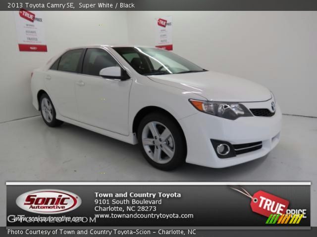2013 Toyota Camry SE in Super White