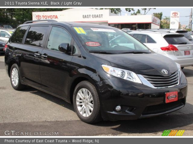 2011 Toyota Sienna XLE in Black
