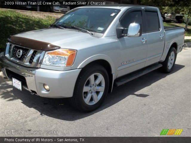2009 Nissan Titan LE Crew Cab in Radiant Silver