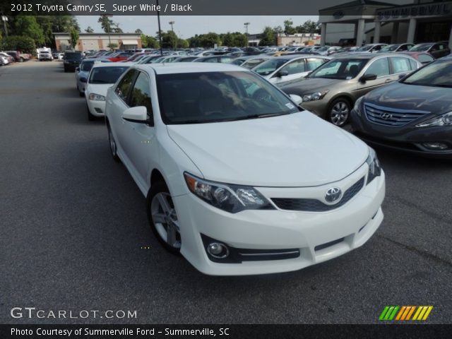 2012 Toyota Camry SE in Super White